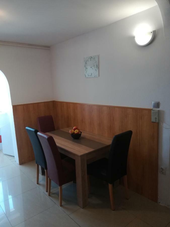 Apartament Erik Apartment ซีบิว ภายนอก รูปภาพ